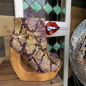 Jeffrey Campbell "Rockaway" Bootie